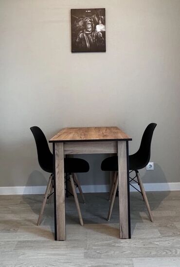 кухонный столик: Кухонный Стол, цвет - Бежевый, Новый