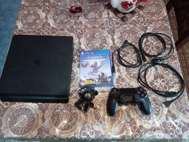PS4 (Sony Playstation 4): PlayStation 4 slim 1tb