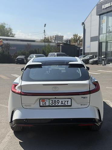 Продажа авто: Toyota bZ5: 2026 г., Автомат, Электромобиль, Лифтбек — 5