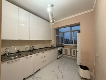 поля поливной: 3 комнаты, 80 м², 106 серия, 9 этаж, Евроремонт