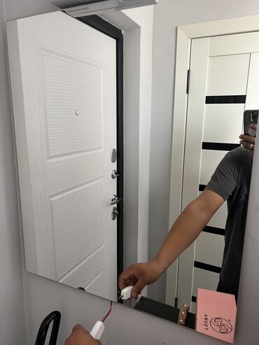 светодиодный светильник с датчиком движения: Настенное зеркало с LED‑подсветкой - Форма: прямоугольное