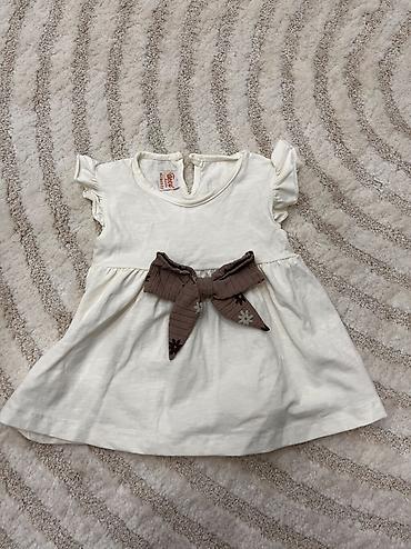 Кормление: Размер 86. 1года до 1.5лет до 2г — 12