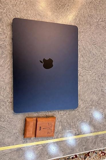 apple notebook: MacBook Air M2 (2022) satılır 🔥 Çox az istifadə olunub, demək olar — 1