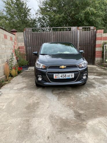 Chevrolet: Chevrolet Spark: 2017 г., 1 л, Вариатор, Бензин, Хэтчбэк