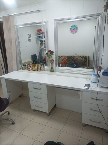 taxta hasar: Salon mebeli satilir 2si birlikde 250azn. Unvan ehmedli m 4007 Nigaz