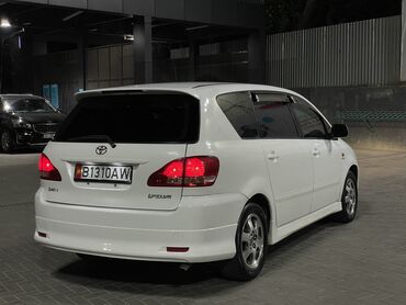 тоета 200: Toyota Ipsum: 2003 г., 2.4 л, Автомат, Бензин, Минивэн