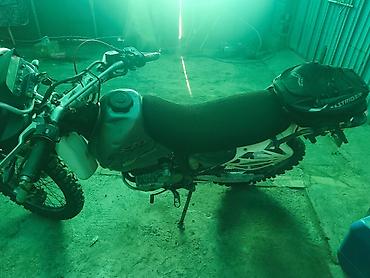 fast: Эндуро-мотоцикл Honda (серия XR/BAJA) 250 с передним двойным круглым — 4