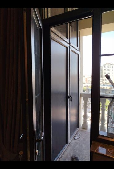 Plastik qapılar: Plasti̇k şkaf. Ağ və rəngli̇ — 2