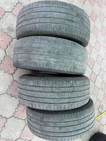 зимние шины новые: 235/55/19 4 шт комплект год 2019 фирма Pirelli
