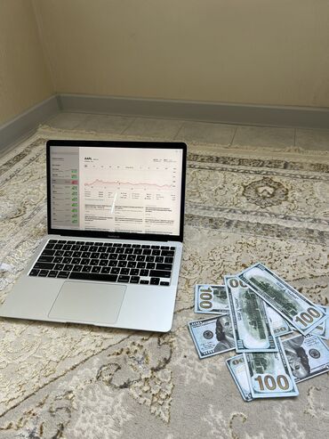 Ноутбуки: Ноутбук, Apple, 8 ГБ ОЗУ, Apple M1, Б/у