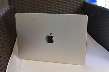 Ноутбуки: Ноутбук, Apple, 8 ГБ ОЗУ, Apple M2, Б/у