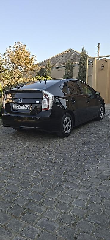 Toyota: Toyota Prius: 1.8 l | 2015 il Hetçbek — 6