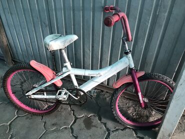 детский велосипед ягуар алюминиевый 14: Велосипед розовый в очень хорошем состоянии,+ запас передний диска
