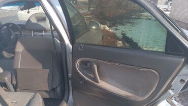 Mazda: Mazda Cronos: 1994 г., Седан — 9