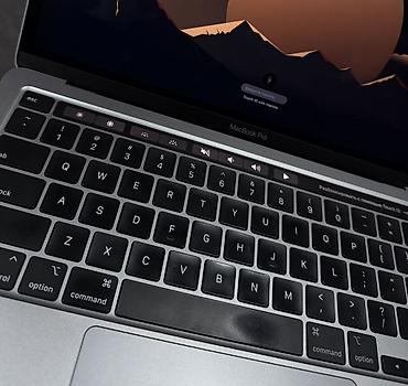 м1 макбук: Для учебы, Б/у, Apple M1, ОЗУ, RAM: 8 ГБ, В рассрочку — 5