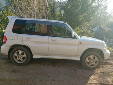 Mitsubishi: Mitsubishi Pajero iO 5 qapı SUV - Kuzov: ağ rəng, 5 qapı, arxa qapıda — 5