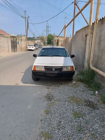 06 sekileri: VAZ (LADA) 2109: 1.5 l | 1988 il | 254365 km Hetçbek