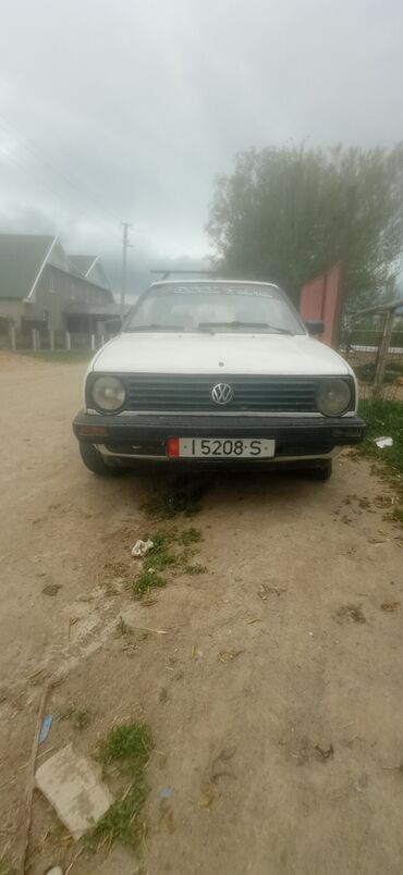 Volkswagen Golf: 1985 г., 1.8 л, Механика, Бензин