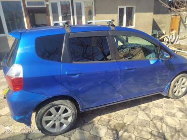 мухобойка на фит: Honda Fit: 2005 г., 1.3 л, Бензин