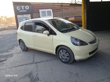 мухабойка на фит: Honda Fit: 2003 г., 1.3 л, Вариатор, Бензин, Хэтчбэк