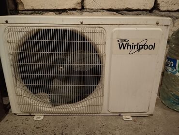 Kondisionerlər: Kondisioner Whirlpool, İşlənmiş, 40-45 kv. m, Xarici blok, Kredit yoxdur