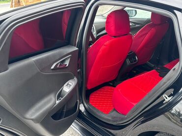 Chevrolet: Chevrolet Malibu: 1.5 l | 2017 il 180 km Sedan — 10