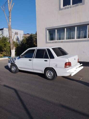 Saipa : 1.3 л | 2013 г. 245000 км Седан