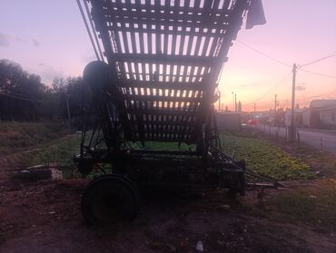 соко плуги: Свеклауборочный комбайн однорядка