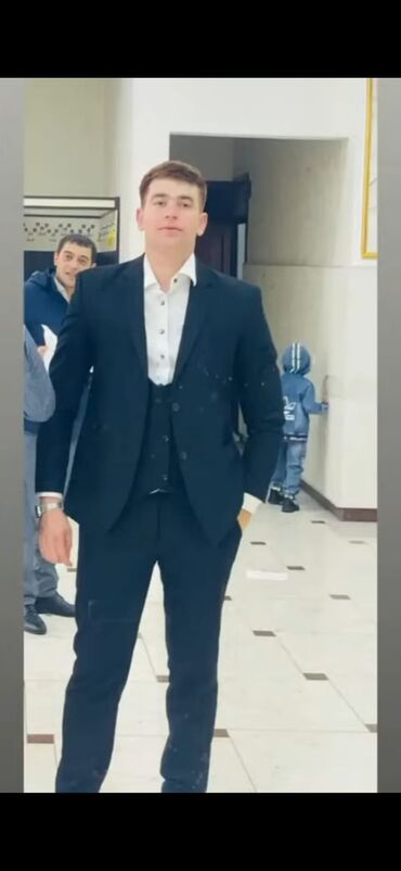 şəxsi maşınla iş: Salam sürücü işi axtarıram Bakıda şəhəri her tərəfin tanıyıram 25