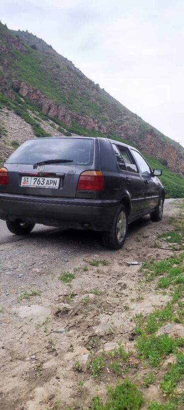 Volkswagen: Volkswagen Golf III – это надежный и практичный автомобиль. Компактный