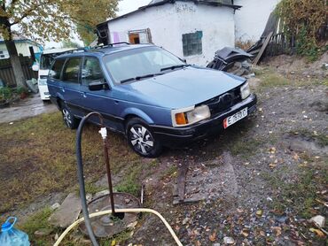 техника кара: Volkswagen Passat: 1988 г., 1.8 л, Механика, Бензин, Универсал