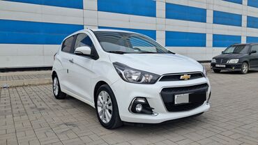 машины дешёвые: Chevrolet Spark: 2015 г., 0.1 л, Вариатор, Бензин