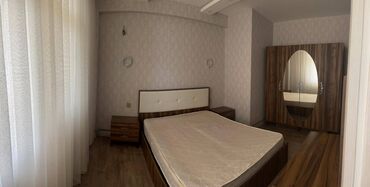 Uzunmüddətli kirayə mənzillər: Xətai Rayonu, Həzi Aslanov metrosunun yanında. 16 mərtəbəli binanın — 3