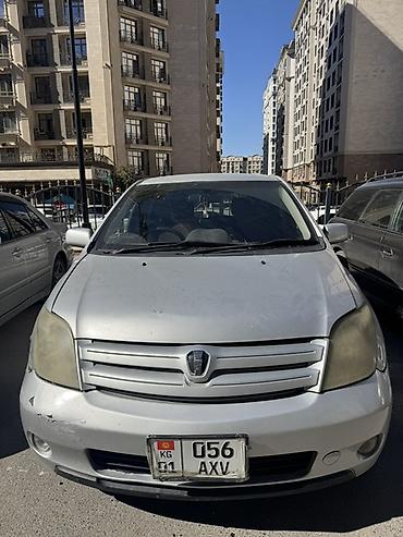 Toyota: Toyota Ist: 2001 г., Автомат, Бензин, Хэтчбэк — 3