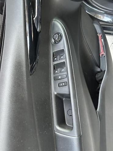 спарк авто: Chevrolet Spark: 2017 г., 1 л, Автомат, Бензин, Хэтчбэк — 7