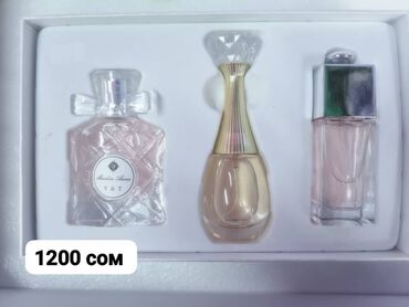 запонки для рубашки: 🌸 Подарочный набор мини-парфюмов для женщин 🌸 💰 Цена: 1200 сом 💎
