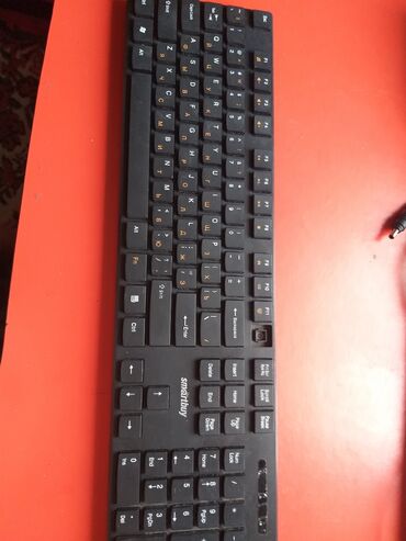 клавиатура для ноутбука: Продаются клавиатуры в хорошем состоянии