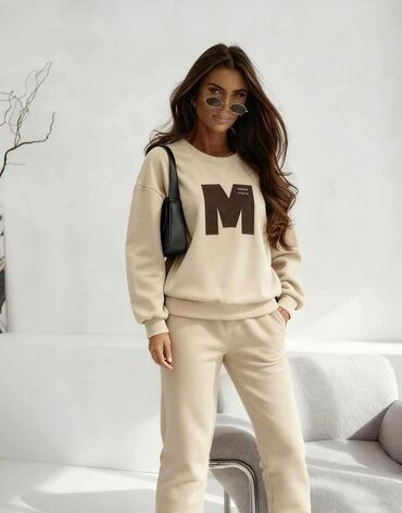 Gornji i donji deo: Ženski komplet trenerke – duks + donji deo - Model: casual sportski na lalafo.rs — 3 Gornji i donji deo: Ženski komplet trenerke – duks + donji deo - Model: casual sportski — 3