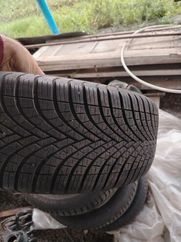Təkərlər: Disk təkər Kia 205 / 55 / R 16, 5 Boltlu