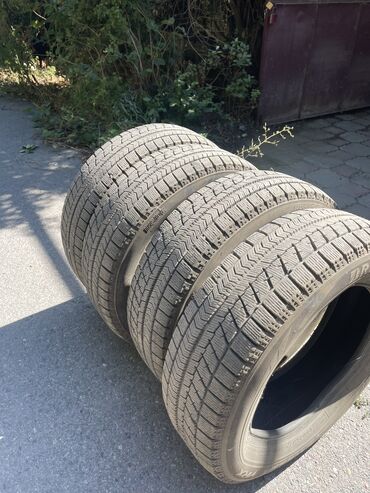 дикс 15: Шины 185 / 65 / R 15, Зима, Б/у, Комплект, Легковые, Япония, Bridgestone