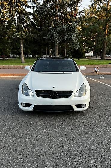 кампрес: Mercedes-Benz CLS-Class: 2005 г., 5.5 л, Автомат, Бензин, Седан — 1