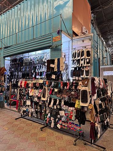 Коммерческая недвижимость: Продам Контейнер на рынке Дордой в хорошем ряду, каждый день — 2