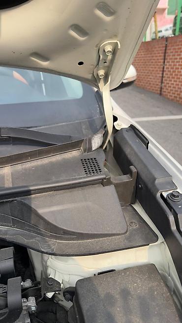 Kia: Kia Niro: 2019 г., Гибрид, Кроссовер — 25