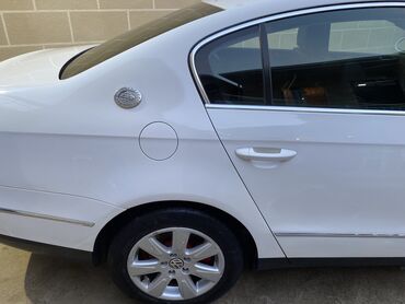 Volkswagen: Volkswagen Passat: 2 l | 2006 il Sedan — 14