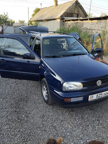 2107 синий: Volkswagen Golf: 1996 г., 1.8 л, Механика, Бензин, Универсал