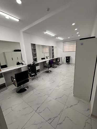 Продажа салонов красоты и кабинетов: Маникюрный салон 70 м², 3 комнаты, С ремонтом, С оборудованием, Многоэтажное жилое здание, 1 линия — 10