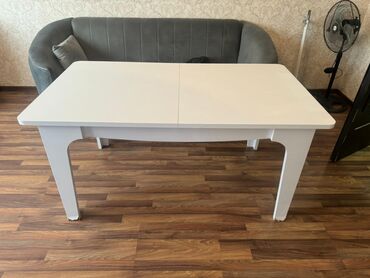 embawood stol stul: Qonaq masası, Açılan, Kvadrat masa