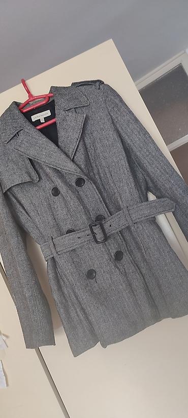 postex: Ženski kaput/trenč Laura Ashley - Model: dvoredni trenč kaput sa — 1