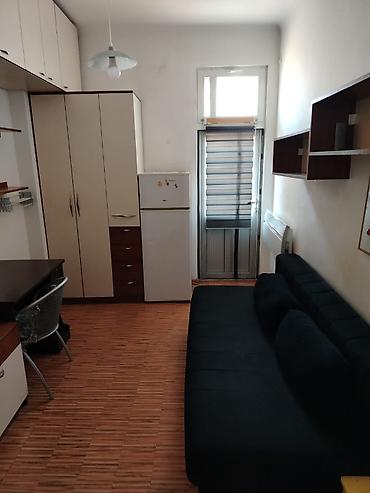 Dugoročno: Izdaje se nameštena soba Beograd – Centar Stari Grad Izdajem — 12