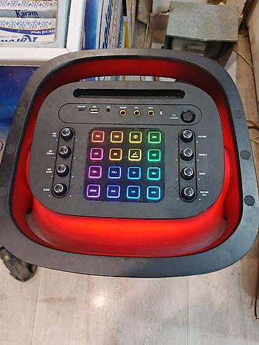 karaoke qiymetleri: 2 mikrafonu var 32 xodudu - Güclü ikiqat baslı portativ kolon — 1